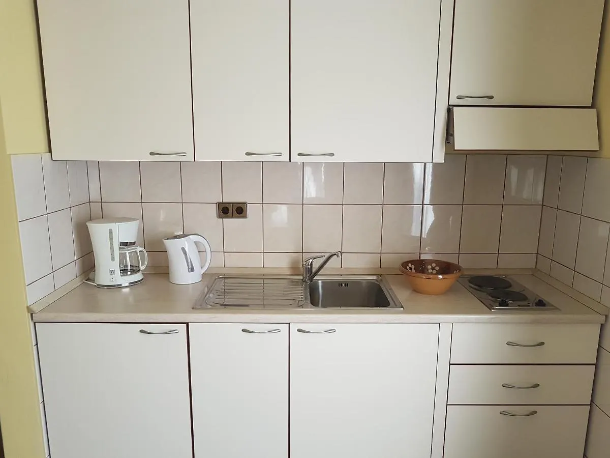 Cosy Villa Near The Beach Zadar