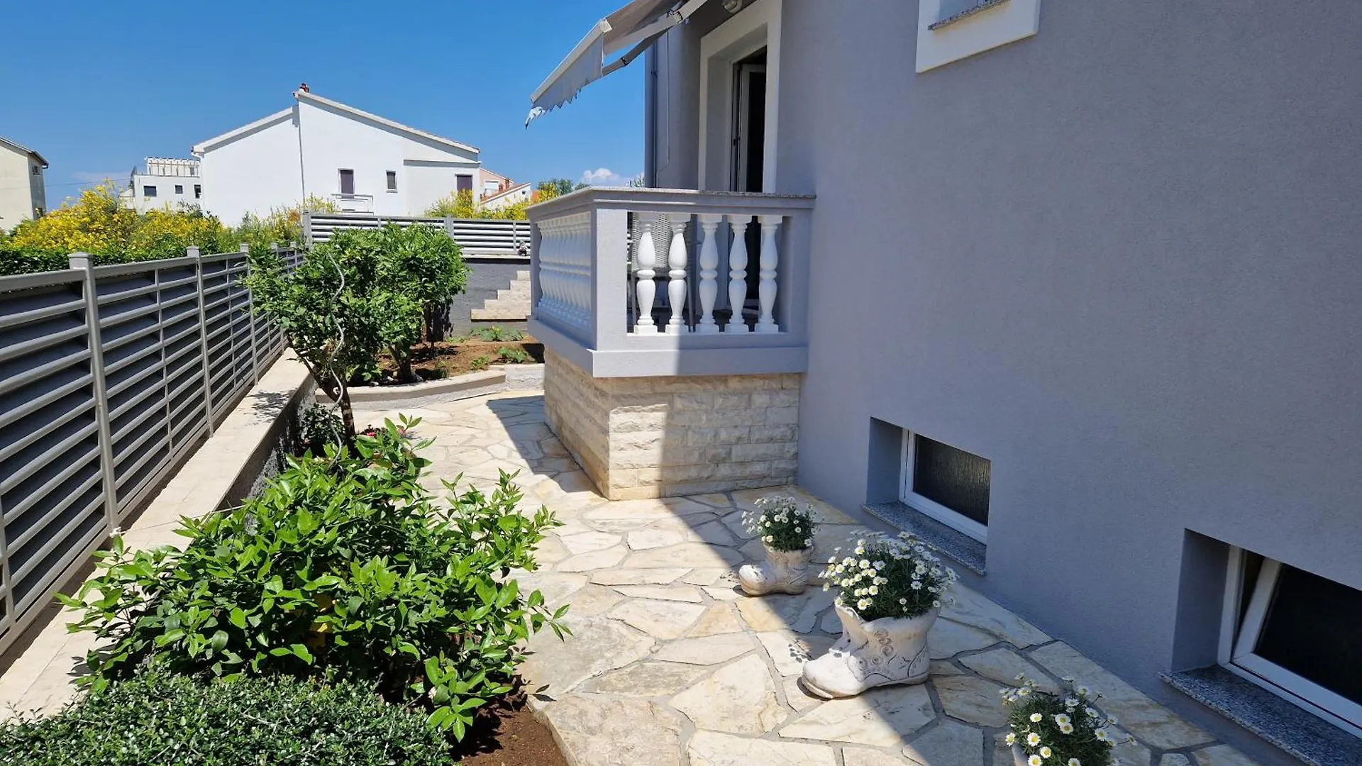 Cosy Villa Near The Beach Zadar Croatia
