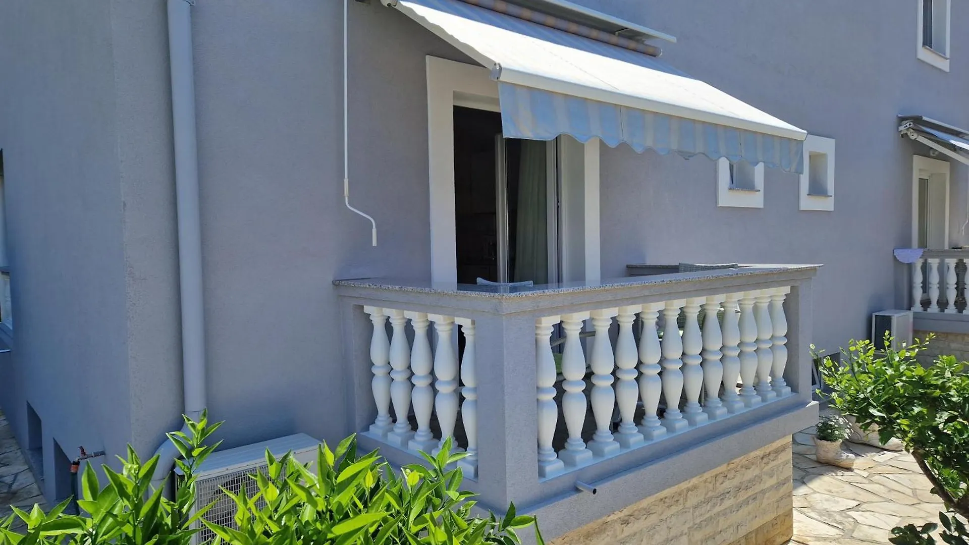 Cosy Villa Near The Beach Zadar