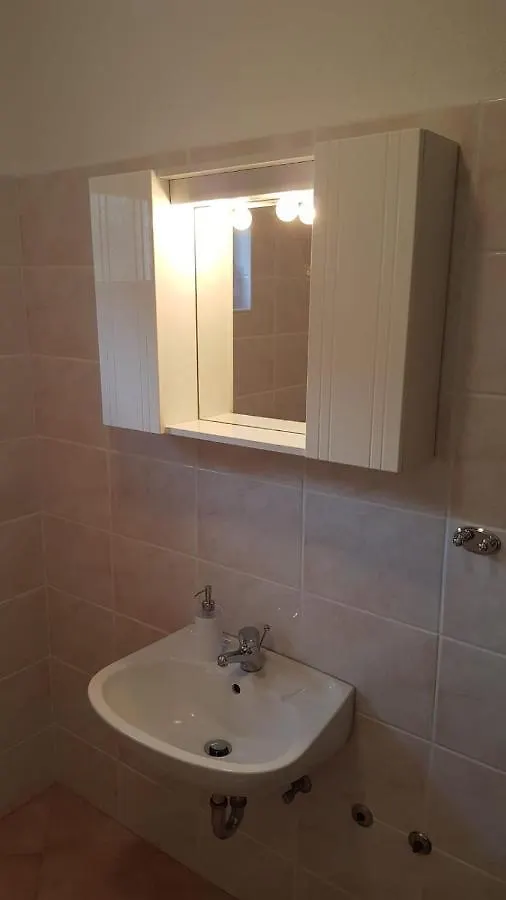 Cosy Villa Near The Beach Zadar Guest house