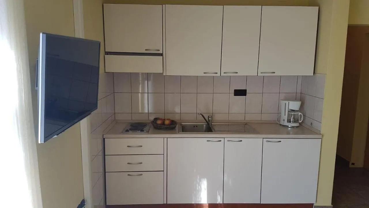 Cosy Villa Near The Beach Zadar